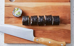 5-7-Prigotovlenie-sushi-rollov-s-kannabisom__yG1qj8IgIUNdT9ac.jpg